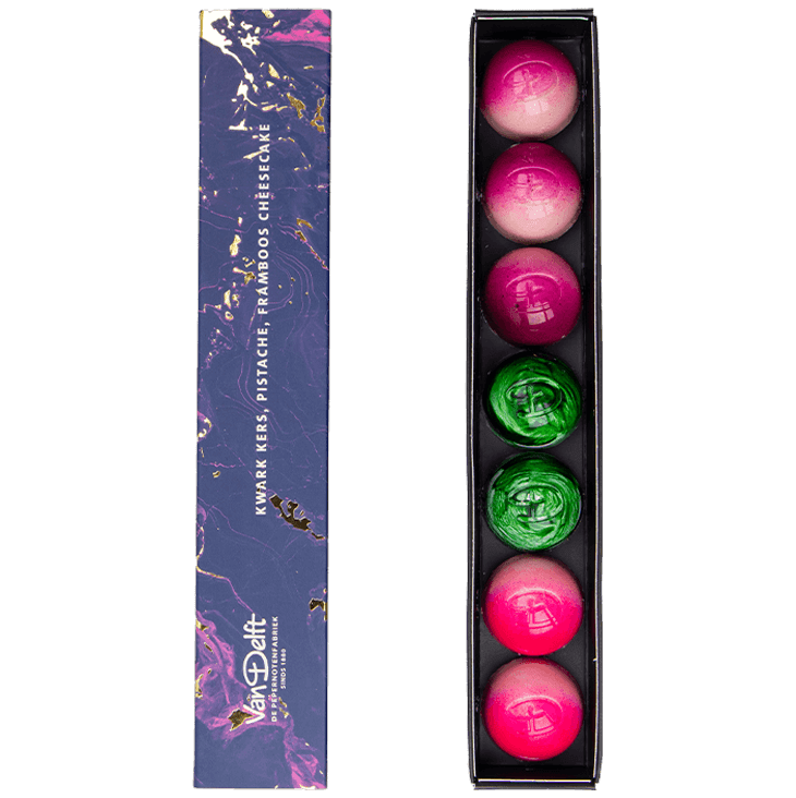 featured image Bonbons Kwark Kers, Pistache, Framboos Cheesecake